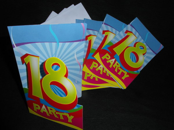 8  Einladungskarten  &  8  Briefumschläge  Größe ca.: 10x 15 cm  Material: Papier / Pappe